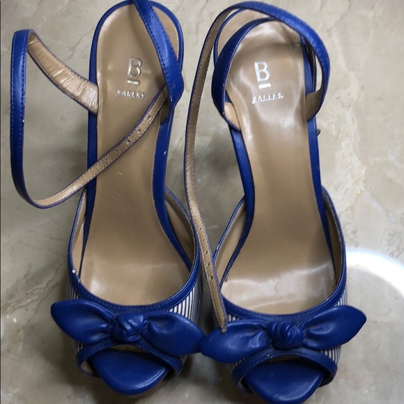 Bakers high heel strap open toes with bow ties - Picture 2 of 6
